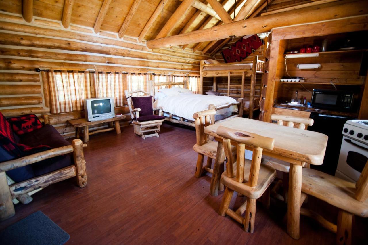 Snowy Mountain Lodge Centennial Buitenkant foto