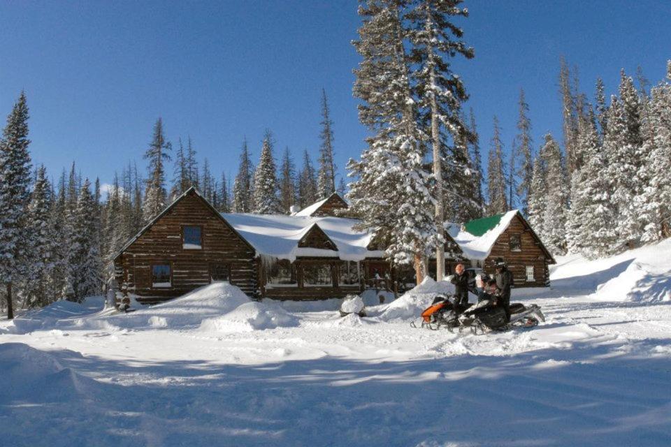 Snowy Mountain Lodge Centennial Buitenkant foto